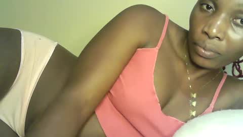 Snapshot of prettyvish chatting on 06-29-26, 08:31 prettyvish online show from 06-29-26, 08:31