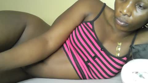 Snapshot of prettyvish chatting on 07-05-26, 04:19 prettyvish online show from 07-05-26, 04:19