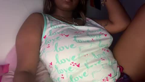 Snapshot of prettyyalisha chatting on 07-08-26, 05:06 prettyyalisha online show from 07-08-26, 05:06
