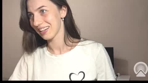 prettyyy_angel online show from 09-19-25, 04:40