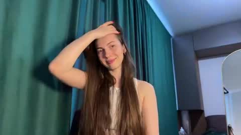 Snapshot of prettyyy_angel chatting on 06-22-26, 02:58 prettyyy_angel online show from 06-22-26, 02:58