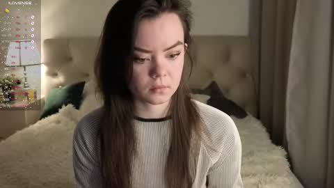 Snapshot of prettyyy_kitty chatting on 02-11-26, 02:49 Kitty online show from 02-11-26, 02:49