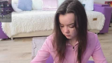 Snapshot of prettyyy_kitty chatting on 05-11-26, 02:06 Kitty online show from 05-11-26, 02:06