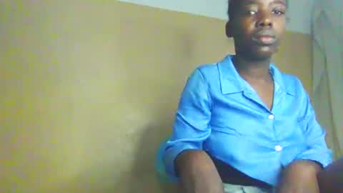 Snapshot of prettyzuzu chatting on 09-10-25, 07:19 prettyzuzu online show from 09-10-25, 07:19