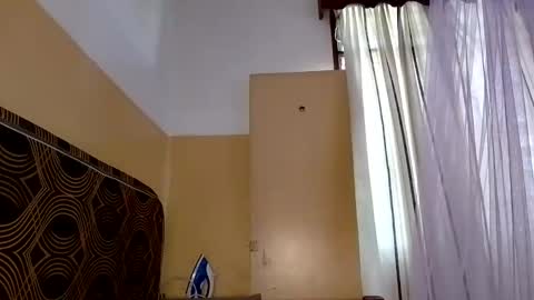 Snapshot of prettyzuzu chatting on 09-30-25, 06:18 prettyzuzu online show from 09-30-25, 06:18