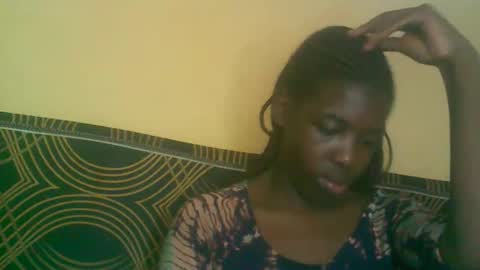 Snapshot of prettyzuzu chatting on 10-27-25, 06:28 prettyzuzu online show from 10-27-25, 06:28