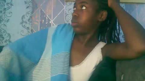 Snapshot of prettyzuzu chatting on 10-29-25, 03:20 prettyzuzu online show from 10-29-25, 03:20