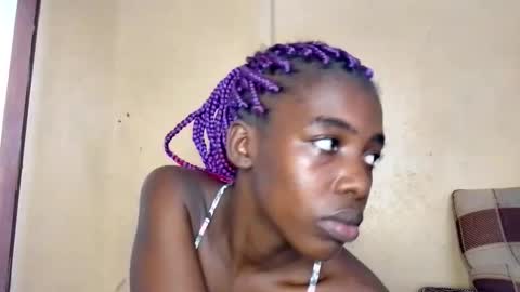 Snapshot of prettyzuzu chatting on 11-29-25, 09:56 prettyzuzu online show from 11-29-25, 09:56