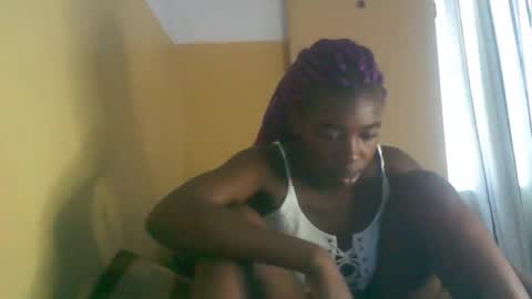 Snapshot of prettyzuzu chatting on 12-05-25, 06:22 prettyzuzu online show from 12-05-25, 06:22