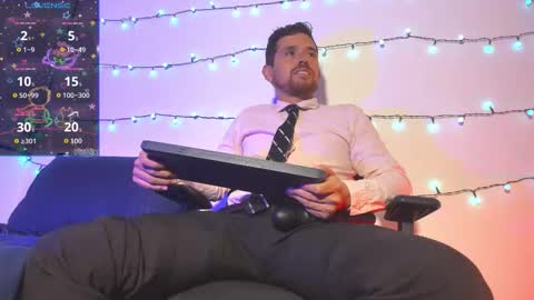 Snapshot of prince1_dark chatting on 12-14-25, 05:57 Deivid online show from 12-14-25, 05:57