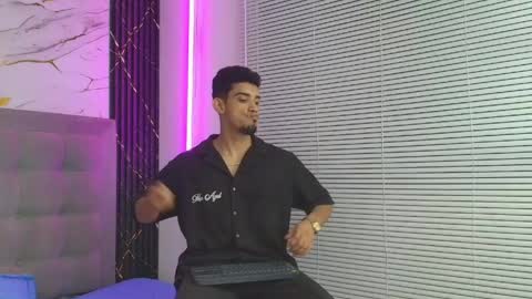 Snapshot of prince_arthur77 chatting on 05-30-26, 04:42 prince_arthur77 online show from 05-30-26, 04:42