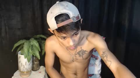 Snapshot of prince_gray69 chatting on 10-13-25, 09:53 Prince online show from 10-13-25, 09:53