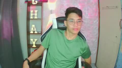 Snapshot of prince_harrison chatting on 10-19-25, 12:55 prince_harrison online show from 10-19-25, 12:55