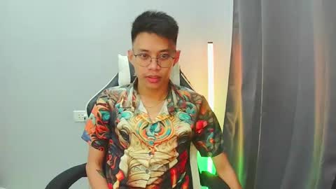 Snapshot of prince_harrison chatting on 02-19-26, 05:53 prince_harrison online show from 02-19-26, 05:53