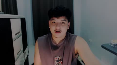 Snapshot of prince_killian chatting on 02-06-25, 05:19 Killian online show from 02-06-25, 05:19