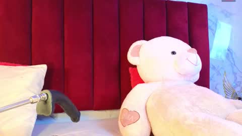 PRINCEPOPPY  online show from 11-05-25, 09:04