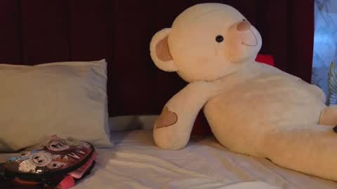 PRINCEPOPPY  online show from 11-06-25, 08:43