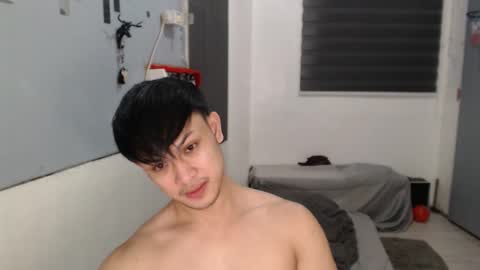 Snapshot of princeadrianx chatting on 01-05-26, 06:33 Prince Adrian online show from 01-05-26, 06:33