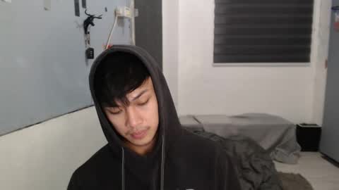 Snapshot of princeadrianx chatting on 01-08-26, 06:54 Prince Adrian online show from 01-08-26, 06:54