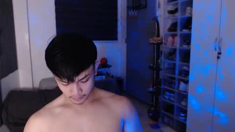 Snapshot of princeadrianx chatting on 01-14-26, 05:40 Prince Adrian online show from 01-14-26, 05:40