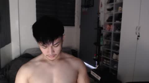 Snapshot of princeadrianx chatting on 01-16-26, 12:36 Prince Adrian online show from 01-16-26, 12:36