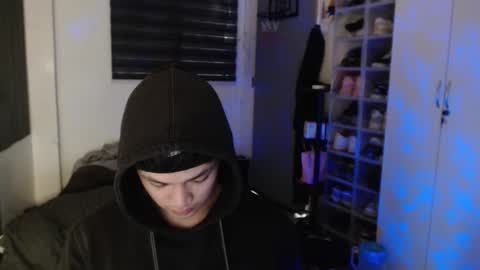 Snapshot of princeadrianx chatting on 02-23-26, 08:12 Prince Adrian online show from 02-23-26, 08:12