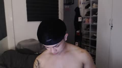 Snapshot of princeadrianx chatting on 03-11-26, 05:52 Prince Adrian online show from 03-11-26, 05:52