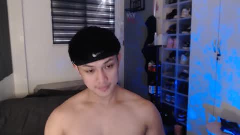 Snapshot of princeadrianx chatting on 03-16-26, 05:55 Prince Adrian online show from 03-16-26, 05:55