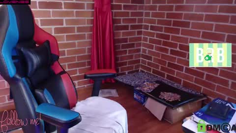 Leia online show from 02-12-25, 01:27