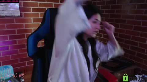 Leia online show from 02-20-25, 01:08