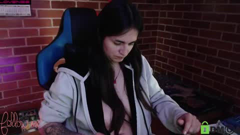 Leia online show from 02-25-25, 04:21