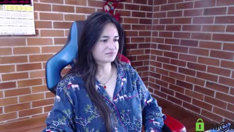 Leia online show from 09-25-25, 01:15