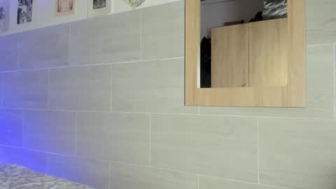 Snapshot of princesita_valija chatting on 11-15-25, 02:31 Beth online show from 11-15-25, 02:31