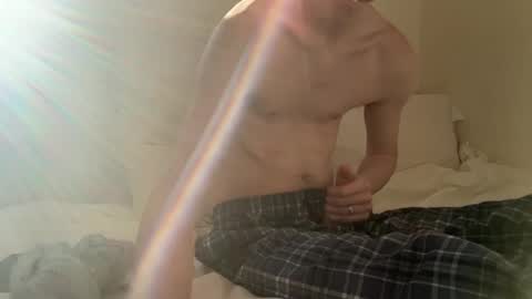 Snapshot of princespeaches chatting on 02-21-25, 08:38 Peaches online show from 02-21-25, 08:38