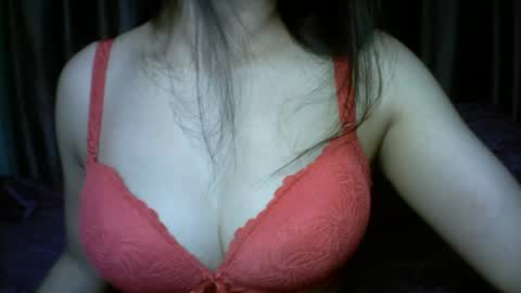 Snapshot of princess916446 chatting on 04-29-26, 02:43 princess online show from 04-29-26, 02:43
