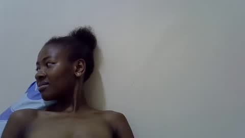 Snapshot of princess_0 chatting on 05-09-26, 03:17 Princess online show from 05-09-26, 03:17