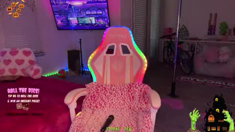 Cece  NEXT LIVESTREAM -- DEC. 4th  7 PM CST online show from 10-29-25, 11:50