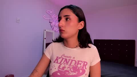 Snapshot of princess_foxxxy1 chatting on 11-10-25, 12:09 Paula Princess online show from 11-10-25, 12:09