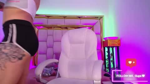 princess helena  online show from 02-28-25, 12:43