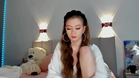 Princess Diana online show from 12-23-24, 01:08