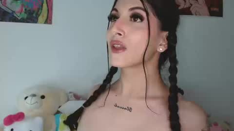 Sophie online show from 03-20-26, 02:33