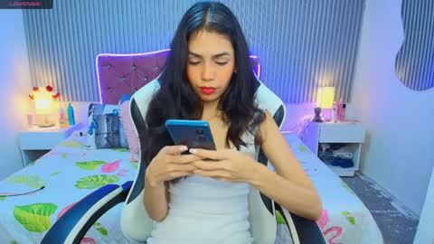 Snapshot of princess_skinny18 chatting on 06-07-26, 07:39 princess_skinny18 online show from 06-07-26, 07:39