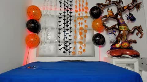 Snapshot of princess_tokyo_ chatting on 10-06-25, 05:27 princess_tokyo_ online show from 10-06-25, 05:27