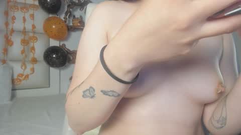 princess_tokyo_ online show from 10-15-25, 10:37