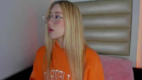 Snapshot of princess_tokyo_ chatting on 01-12-26, 07:30 princess_tokyo_ online show from 01-12-26, 07:30