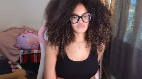 Snapshot of princessamberrrxo chatting on 12-30-24, 08:36 Amber online show from 12-30-24, 08:36