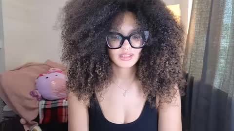 Snapshot of princessamberrrxo chatting on 12-30-24, 11:38 Amber online show from 12-30-24, 11:38