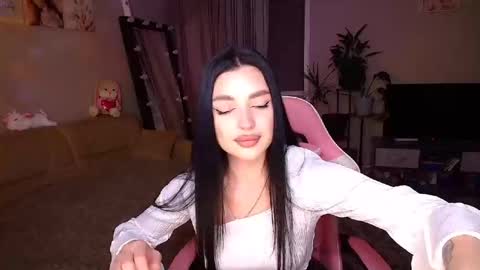 Snapshot of princessamira1 chatting on 10-12-25, 03:33 princessamira1 online show from 10-12-25, 03:33