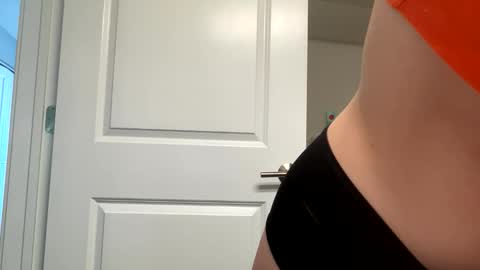 Snapshot of princessbaby525 chatting on 05-18-26, 03:18 Sable online show from 05-18-26, 03:18