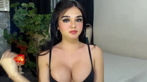 Snapshot of princesshugecumontop chatting on 03-02-25, 03:16 PrincessDONT FORGET TO FOLLOW ME online show from 03-02-25, 03:16